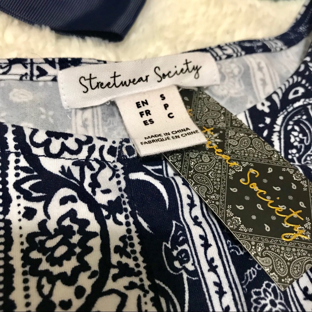 🔖NWT Boho Matching Crop Top and Flare Pants - Picture 3 of 5